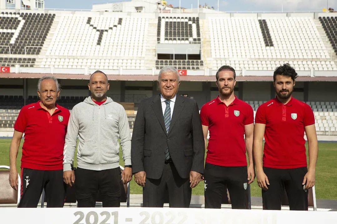 Efeler09Sfk's tweet photo. 2021-2022 SEZONU BÖLGESEL AMATÖR LİG 9.BÖLGE ŞAMPİYONLUK HATIRASI 🏆

#EfelerinEfesi #BölgeselAmatörLig #Şampiyon #Efeler09SFK 💚 https://t.co/UUN8iGrpUl