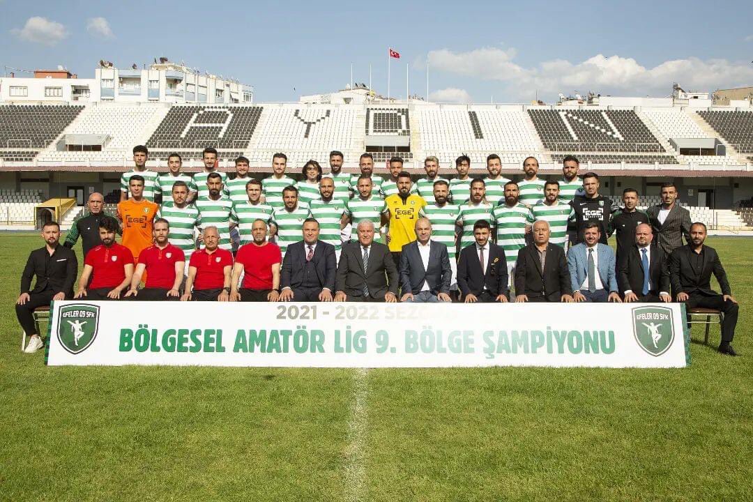 Efeler09Sfk's tweet photo. 2021-2022 SEZONU BÖLGESEL AMATÖR LİG 9.BÖLGE ŞAMPİYONLUK HATIRASI 🏆

#EfelerinEfesi #BölgeselAmatörLig #Şampiyon #Efeler09SFK 💚 https://t.co/UUN8iGrpUl