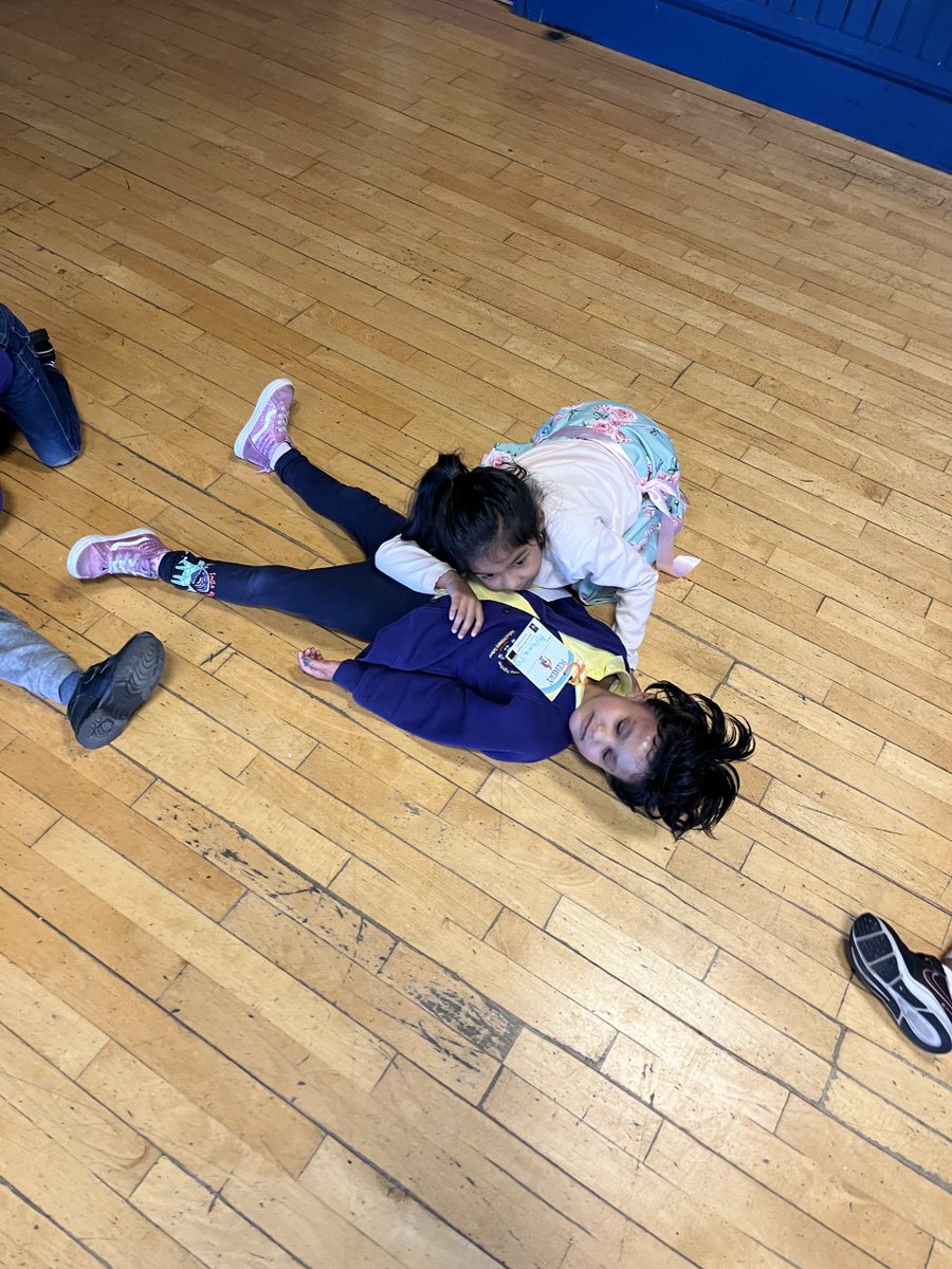 hafodprimary's tweet photo. #hfpReception have had lots of fun planning and rehearsing our re-enaction of 'The Girl and the Fox'. @intofilm_cymru #hfpexpressivearts https://t.co/FYZxWTpd8z