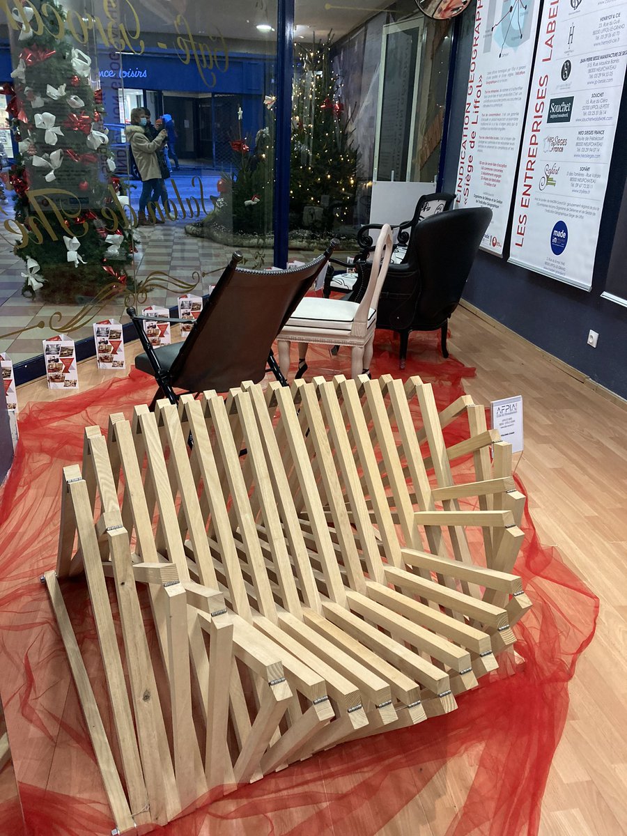 ESSENCES &amp;BOIS- notre événement #unique gratuit qui réunit sur 1 seul site,en 1 journée,1 filière entière #Foret #Bois #Ameublement pour trouver 1 métier + 1 formation FI /F C +1 contrat #apprentis /embauche +échanges avec les pros le 03 juin en LIVE <a href="/HuartJean/">Jean-Marc Huart</a> <a href="/Univ_Lorraine/">Lorraine</a>