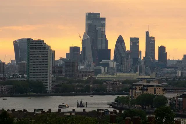 CPATaxUK's tweet photo. Flood of cash sees London commercial property deals hit £5 billion
#CommercialProperty #CommercialLandlord #CapitalAllowances #CPATax
https://t.co/FX8H5Y12Zf https://t.co/M0t6GF21ZV