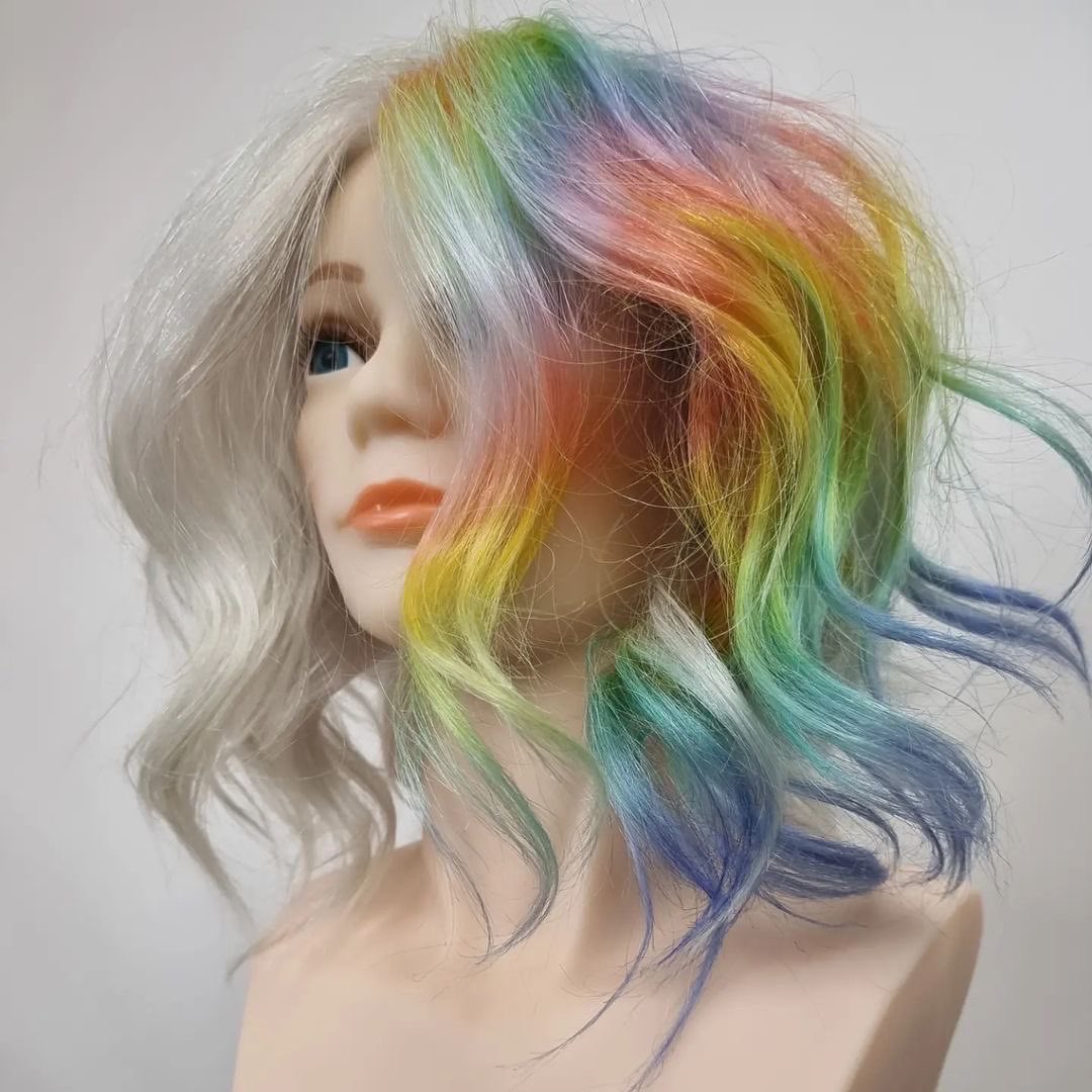 PivotPointIntl's tweet image. Rainbow Color Placement On Point! 🌈🖌🎯 #CrazyColor #PivotPoint #LearnForward (📸: katethom_hairstylist)
