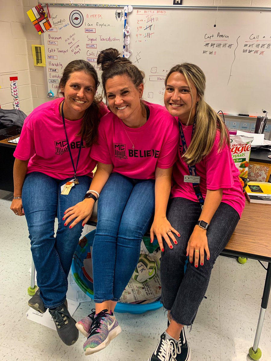 marjhamm's tweet photo. On Fridays we wear pink. Longest soccer season ever comes to a close tonight. #webelieve in our girls. https://t.co/Gg0pu15ZNq