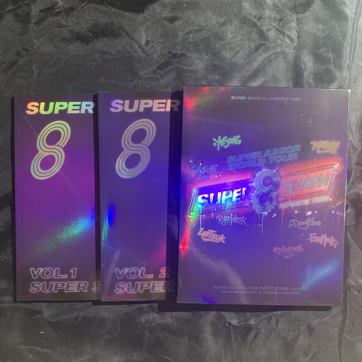 Issellingacc's tweet photo. Super show 8 photobook rm100 #pasarsuju #pasarSUJUMY #SUJUMarketMY https://t.co/xM6S0yWmwI