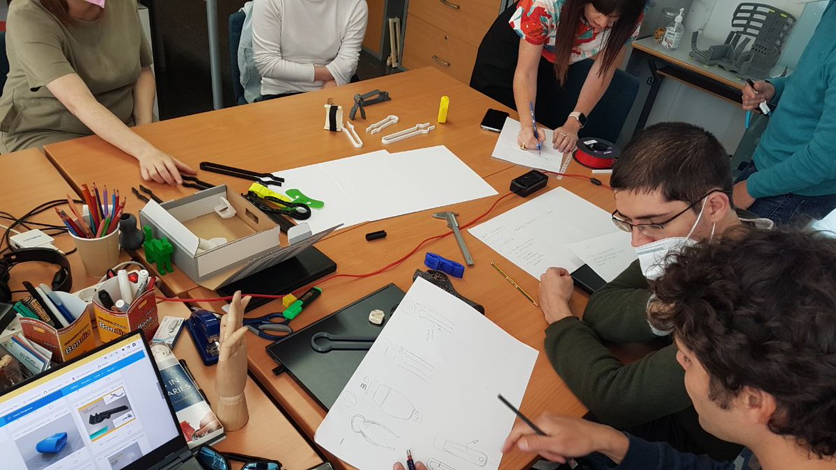 artefactos_org's tweet image. 🧠 TO, ingeniería, diseño, asistencia... sumando neuronas para co-crear #alternativas reales que impulsen la #autonomía personal.

✍️Tienes una necesidad = Buscamos solución
💛 Y te lo imprimimos.

#3Dprint #adaptables #coworking #Desing4All #Tech4All #lab #diversidadfuncional