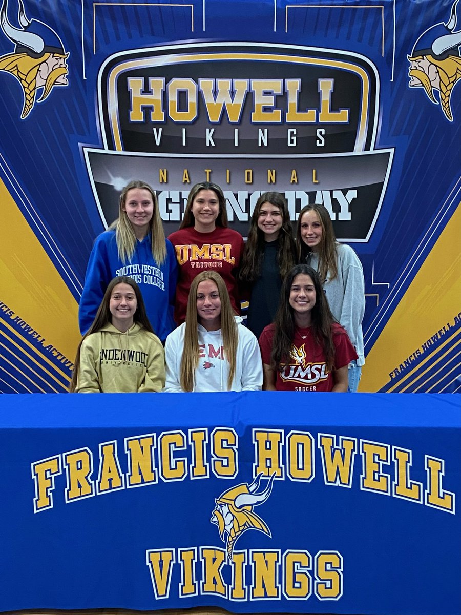 DemoVikingSocr's tweet photo. Our seniors going to the next level. https://t.co/mgP9zR8Nv9