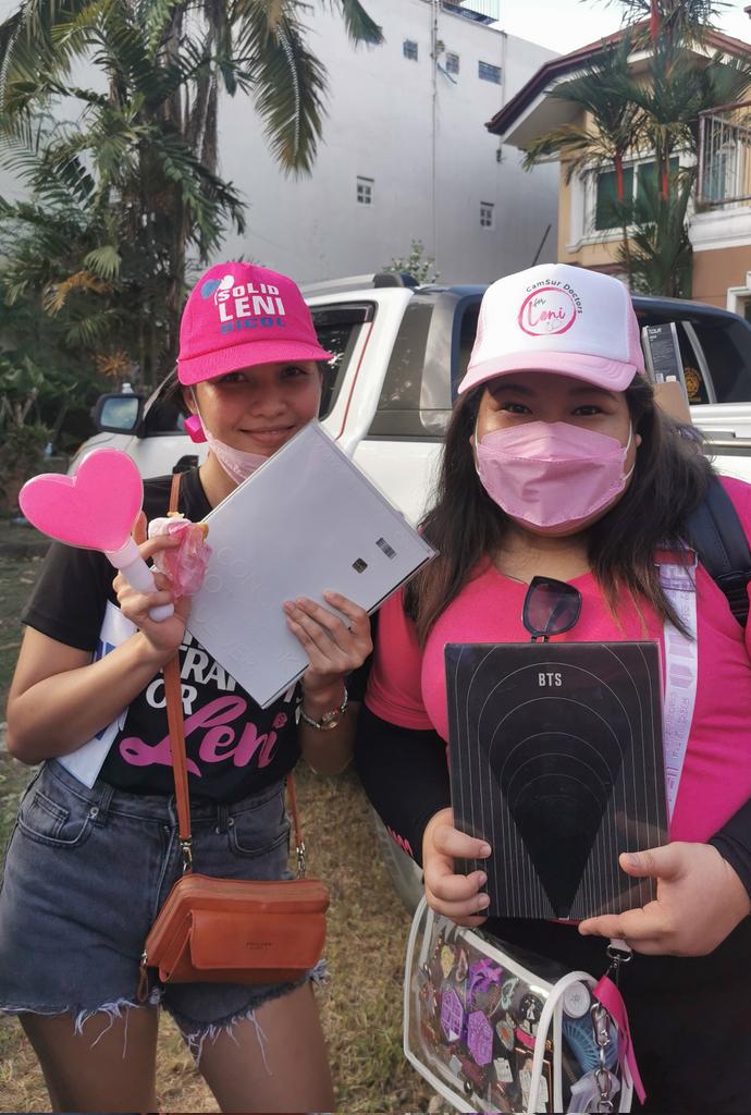 ruthypie_'s tweet photo. sOoooo happy to meet a lot of kpopstans at the naga rally today.. 

#multistansforleni #KPopStans4LeniKiko #KPOPstans4leni #KpopStansForLeni #army #engene #nctzen #carat #moa #bts #seventeen #enhypen #txt #exo #nct #exolsforleni #armysforleni #caratsforleni #engenesforleni https://t.co/TFICJHyIG6
