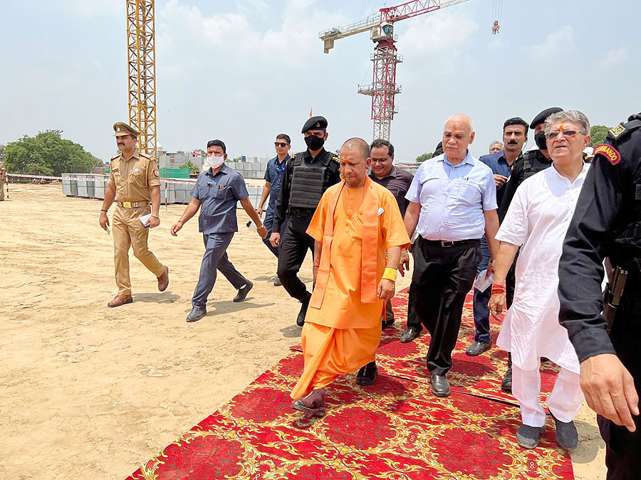 myogiadityanath's tweet photo. राम काजु कीन्हे�� बिनु मोहि कहाँ बिश्राम... https://t.co/dxMclOR5CA