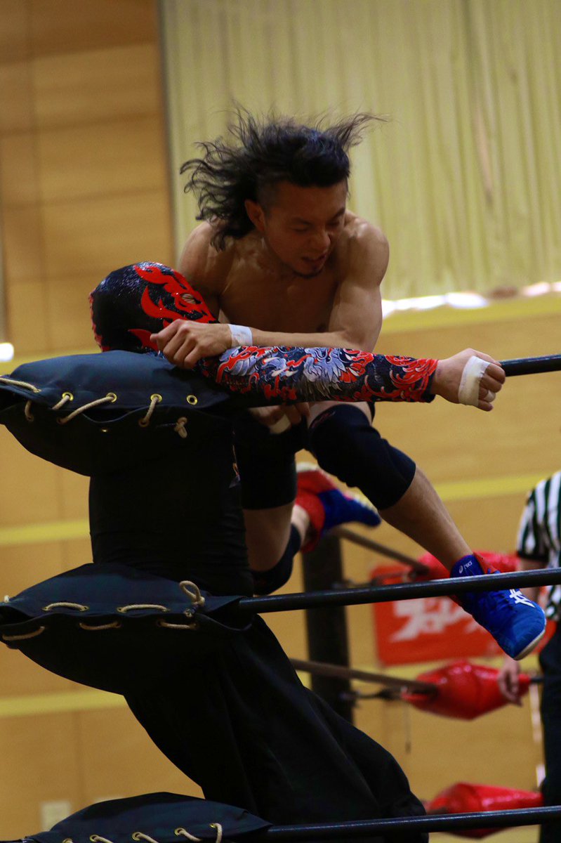 バンコ@苺プロレス tweet media