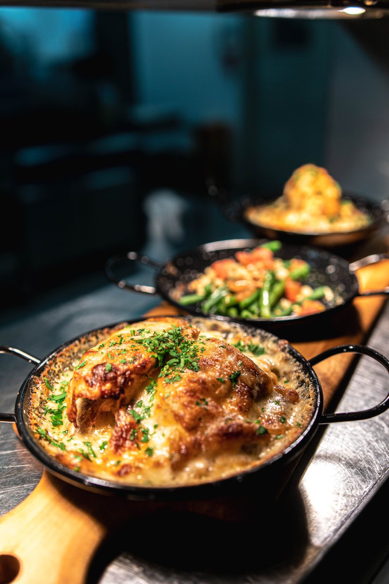 Are you yet to try Fiesta's Provoleta Potato? These layers of thin sliced potato with lashings of butter in a provolone cheese sauce, gratinated in the oven will have your taste buds learning to tango in no time 💃

#solihull #birmingham #fiestadelasado