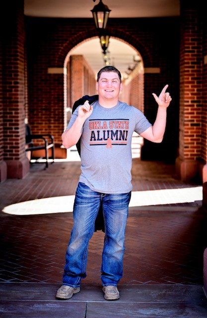 StillwaterProp3's tweet photo. Big shout out to our Oklahoma State Graduate, Parker Nicholas! We are so proud of you! Go Pokes! #Classof2022 #OklahomaState #Gopokes #OSUAlumni @Pnicholas44 https://t.co/SBwBHuveMX