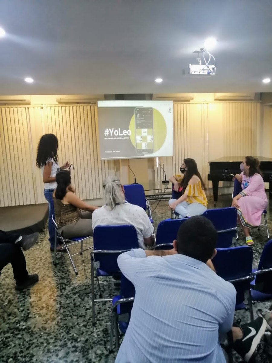 CentroOnelio's tweet photo. En esta #FILCUBA2022 compartimos nuestras experiencias en la promoción de la literatura en tiempos de pandemia. 
Salón de Mayo. 
Encuentro de Jóvenes Escritores de Iberoamérica
#CubaEsCultura https://t.co/8GTv3PreXo