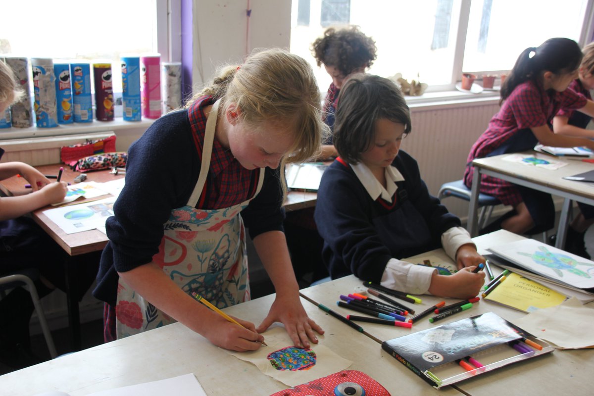 Mount_Kelly's tweet photo. West Devon Art Workshops visited Year 4 this morning to run a workshop to make #flags with an environmental theme for the upcoming #Jubilee #RiversofHope Parade which will take place in Tavistock on Thursday 2 June. https://t.co/Fcg967OuCA
