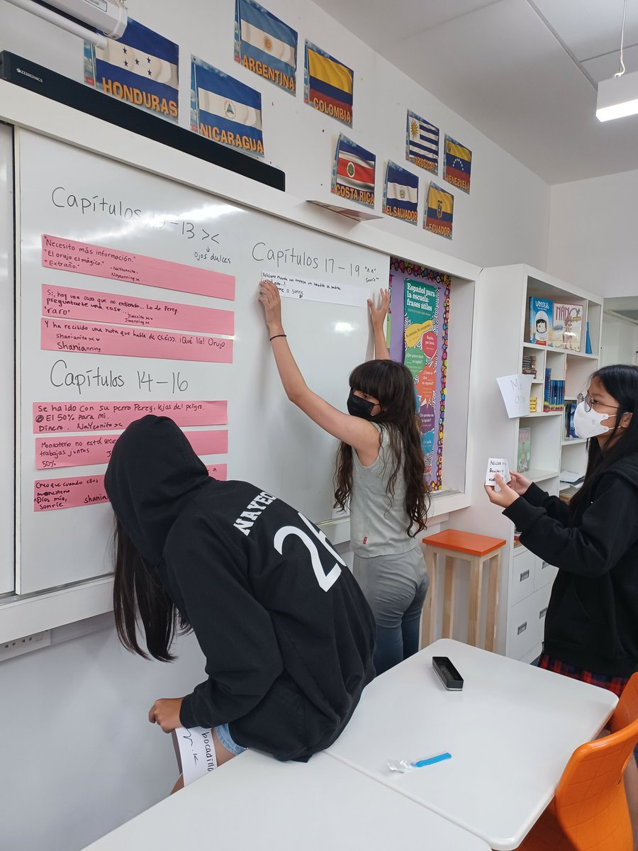UshaBhushan1's tweet photo. When you have been working on #creatingculturesofthinking through routines but the bell rings, and students still grab the sentence strips and write their sentence-phrase-word before they leave without being asked. ❤ https://t.co/ZekQkiHEp1