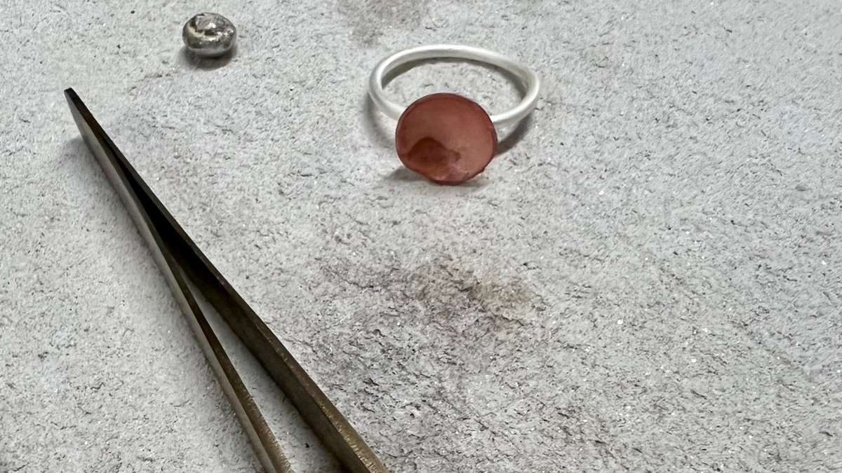 This week's #Splanna metalsmithing session with <a href="/brown_elby/">Elby Brown Jewellery</a> &amp; <a href="/bc6thform/">Bodmin College 6th Form</a> was especially productive as rings were finished and gorgeous adjustable bracelets and crowns started! ❤️ 
Some of these treasures will be on display <a href="/BodminKeep/">Bodmin Keep</a> soon. 

#InspiredbyTrenchArt   #Wellbeing