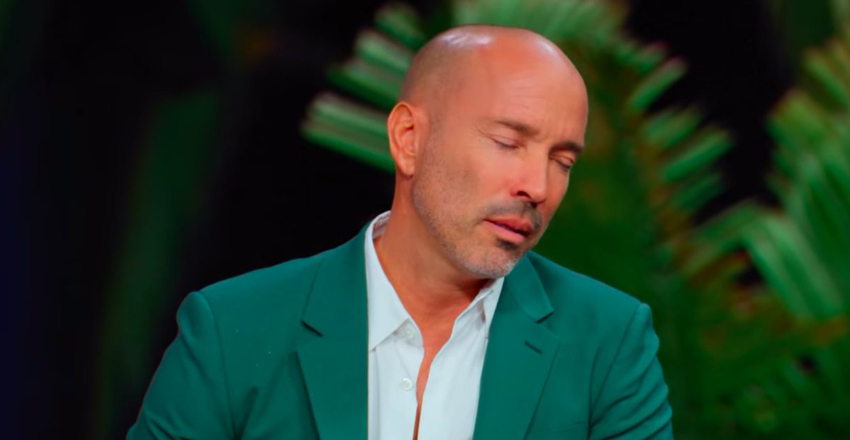 netflixchurch's tweet photo. Jason is crying, Chrishell is crying, Mary is crying, Brett is crying, I AM CRYING #SellingSunset #SellingSunsetReunion https://t.co/mJb6Kj6cAb