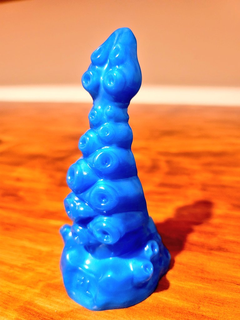 FriskyLabz's tweet photo. Do you liek Blu color?
Cuz I luv Blu..
#squide https://t.co/GIjy26v5o8