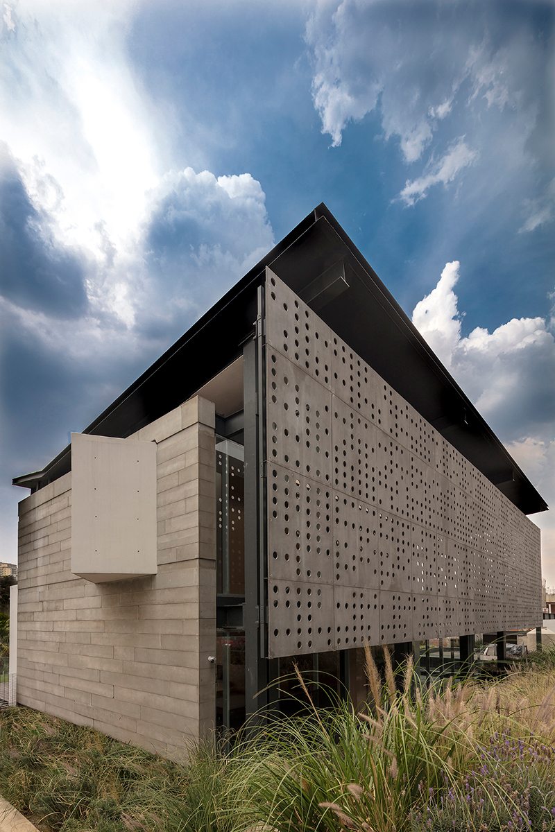 Arquitectos_MX's tweet photo. Casa Veredas / AWP / Architectural Workshop &amp; Partners

Fotografía: Luis Gordoa

Proyecto --> https://t.co/pSBQOu2iln

#Arquitectura #Architecture #SoyAMX #Huixquilucan #México #Casas #Houses https://t.co/xQ51VyN2kf