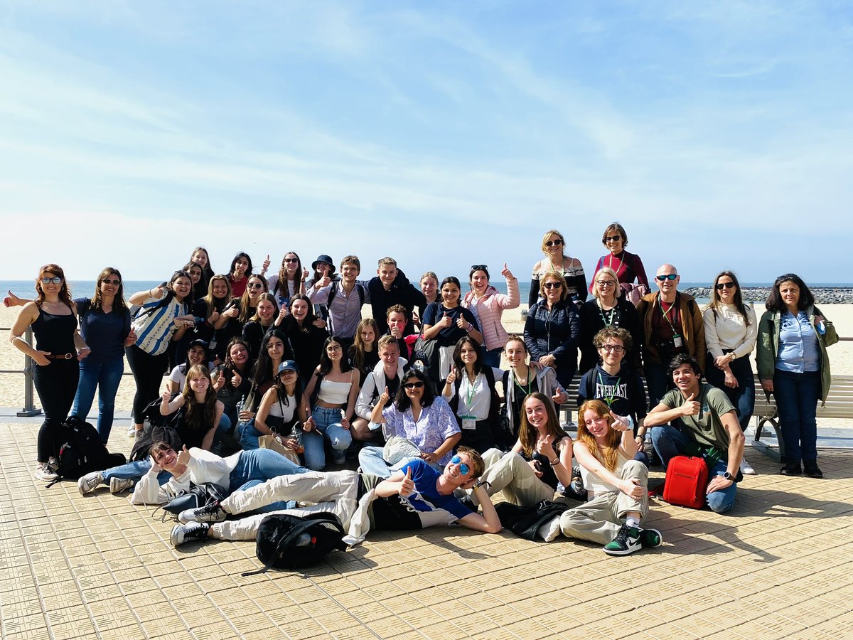 CampusFenix's tweet image. Ter land en ter zee deden we vandaag al. Morgen doen onze gastlanden ook de ‘in de lucht’. Brugge-Oostende en straks galadiner! Wat een ervaring! #helemaalGO #samenlerensamenleven @sgrSCOOP