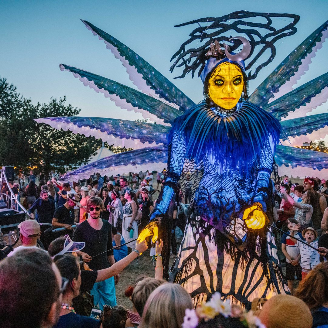 WildernessHQ's tweet photo. The breath-taking, formidable and awe-inspiring Spectacle returns to Wilderness. Keep your eyes peeled for wondrous sights and sounds across Cornbury Park this August.
#Wildernessfestival #Wilderness2022 #UKfestival #festivaluk #festival2022 #performanceart #ukperformance https://t.co/LCQT0EWrJw