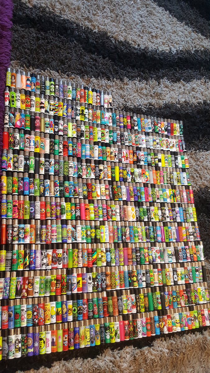 Connor822808381's tweet image. How my lighter collection started..... vs how it is going lol #clippers #clipperlighter #lightercollection #collection #collector