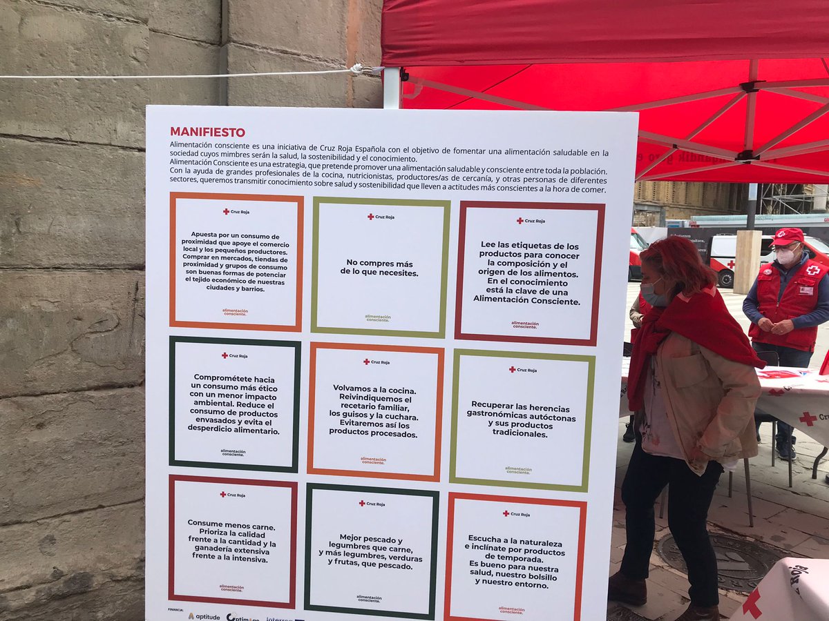 CruzRojaNavarra's tweet photo. Hoy hemos estado en la jornada “Nuevos horizontes en envejecimiento y salud”, de los proyectos europeos #Aptitude y #Optimage, y de la mano de #Navarrabiomed, con “¡Cuídate y sé mayor saludable!”, talleres sobre envejecimiento activo y saludable, en el Rincón de la Aduana. https://t.co/QEV3q4O92v