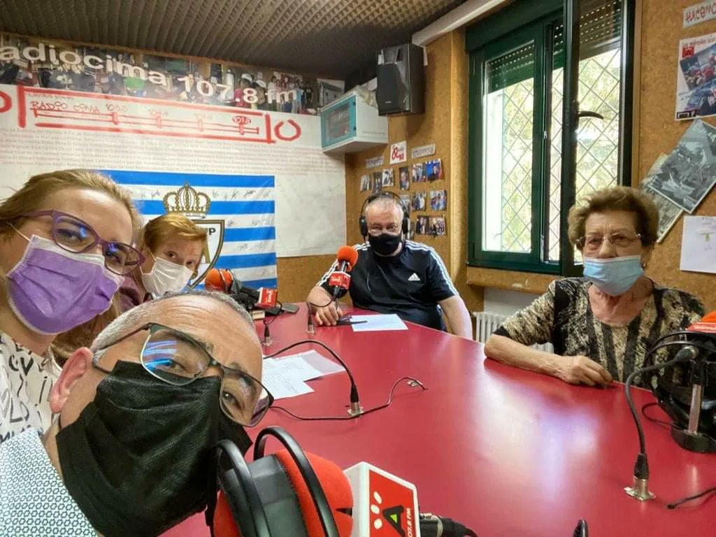 AlzheimerBierzo's tweet photo. #ECODEVOZ- "...CON EL MAZO DANDO"
¡Escúchalo aquí!: 👉https://t.co/LgfMi07LG2
Hablamos con Jaime, Tano, Puri, Magda, Patricia y María sobre el #trabajo y los #oficios de antes y de ahora en nuestra #radioterapeutica.
📻Todos los Jueves de 18:00 a 19:00 h en @radiocima1 107.8 FM https://t.co/okeQwR1D5j