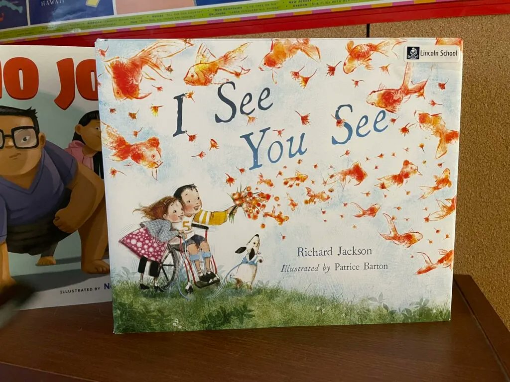 pragmaticmom's tweet photo. Photograph My Books in the Wild #GIVEAWAY! https://t.co/o2oJkp2FBD via @pragmaticmom #giveaway #KidLit #SumoJoe https://t.co/bcEDRsdbUO