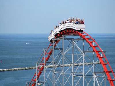 landofthe80s's tweet photo. The Magnum XL-200 roller coaster mades its debut at Cedar Point amusement park in Sandusky, OH today in 1989. At the time it was the built it was the tallest, fastest &amp; steepest complete-circuit roller coaster in the world! Are you a fan of roller coasters? #80s #1980s https://t.co/ZYpBrGTsaO