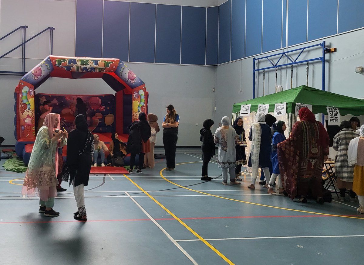 Thanks to <a href="/JanaanOfficial/">Janaan</a>, <a href="/LubnaFoodsLtd/">Lubna Foods Ltd</a>, <a href="/ChaChaChai6/">Cha Cha Chai UK</a>, Dil Pasand, Mr-Ts Bradford and <a href="/MRINKLTD/">MR INK Office Supplies</a> for their generous donations to our Eid fundraiser today. Our combined efforts have raised a phenomenal £4,800!! #EidMubarak2022 #charity #TeamFeversham 💜💜💜👏🏼👏🏼👏🏼