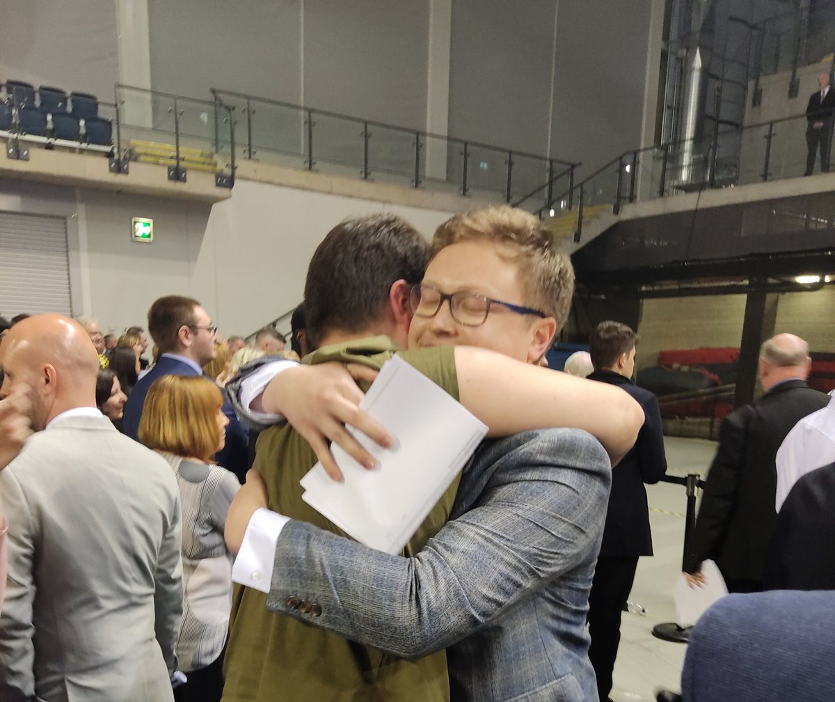 glasgowgreens's tweet photo. Amazing to see @blairanderson35 elected for Partick East Kelvindale https://t.co/s7H8T5fEYS