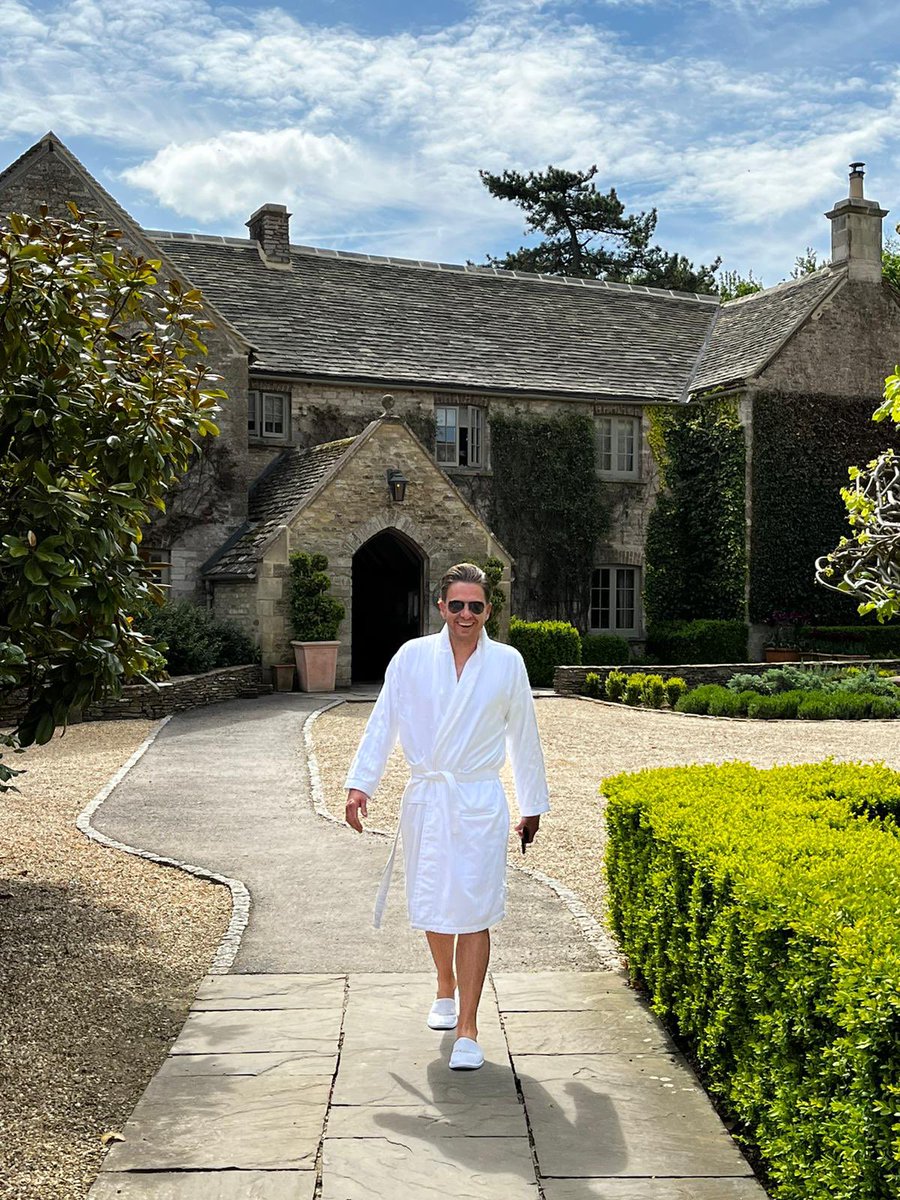 TomGaymor's tweet photo. Mr and Mrs Gaymor 💍💒🍾 

It has been the most unforgettable and magical week getting married in the Cotswolds 🇬🇧 Everything went to plan up until I realised I’d forgotten to pack my shirt 😂😱🤦🏼‍♂️ #Wedding https://t.co/0D519sTT5t