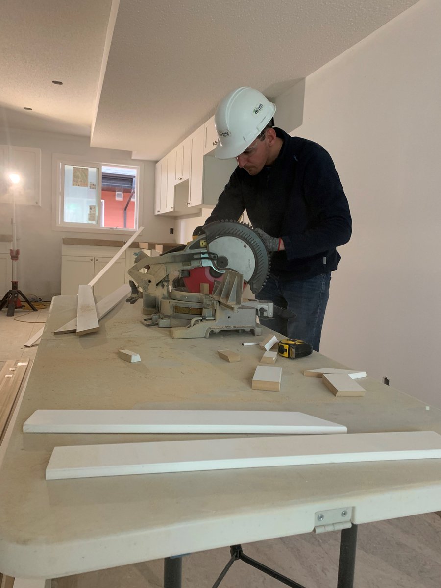 HFHSouthernAB's tweet photo. Thank you to @SchneiderElec for giving funds and volunteering your time with Habitat! #WeBuildHome https://t.co/pV2MlzRd6o