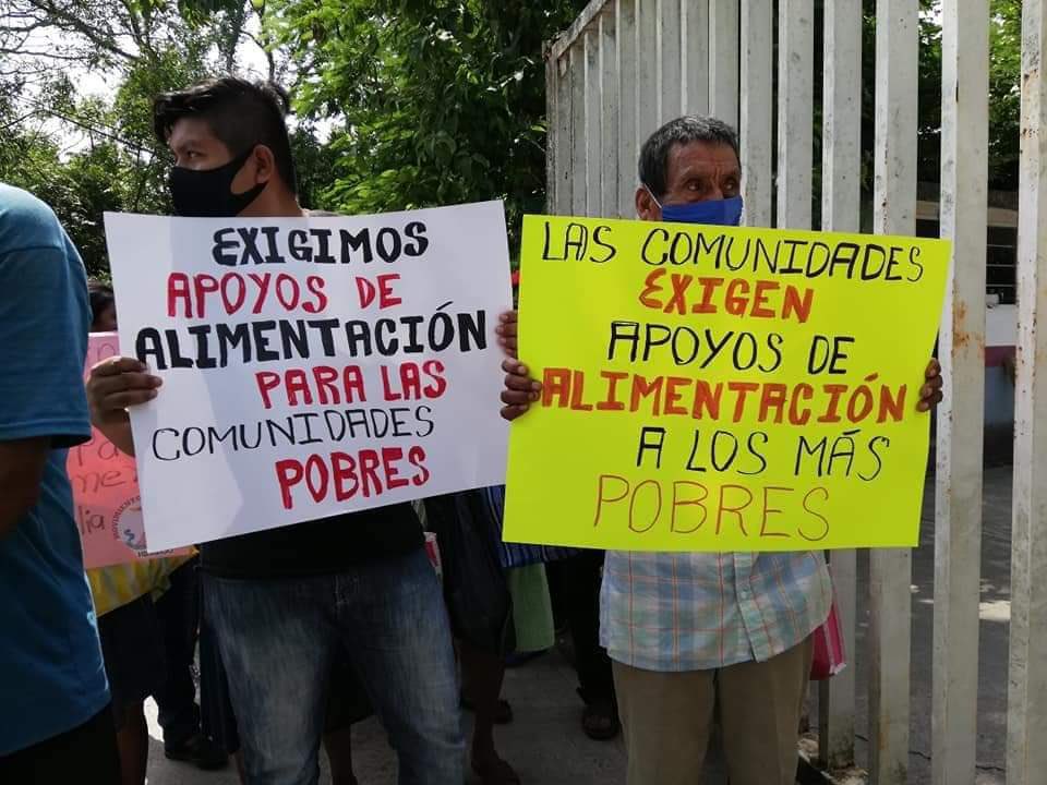 Ponce1_25's tweet photo. #4TabandonaAlCampo En el municipio de San Bartolo #Tutotepec, #Diconsa vende solo 12 kilos para una familia, quienes normalmente consumen 50 kilos a la semana y en la Huasteca, les venden apenas de 2 a 3 medidas. Alegan desabasto. https://t.co/08kpTFwZ4Y