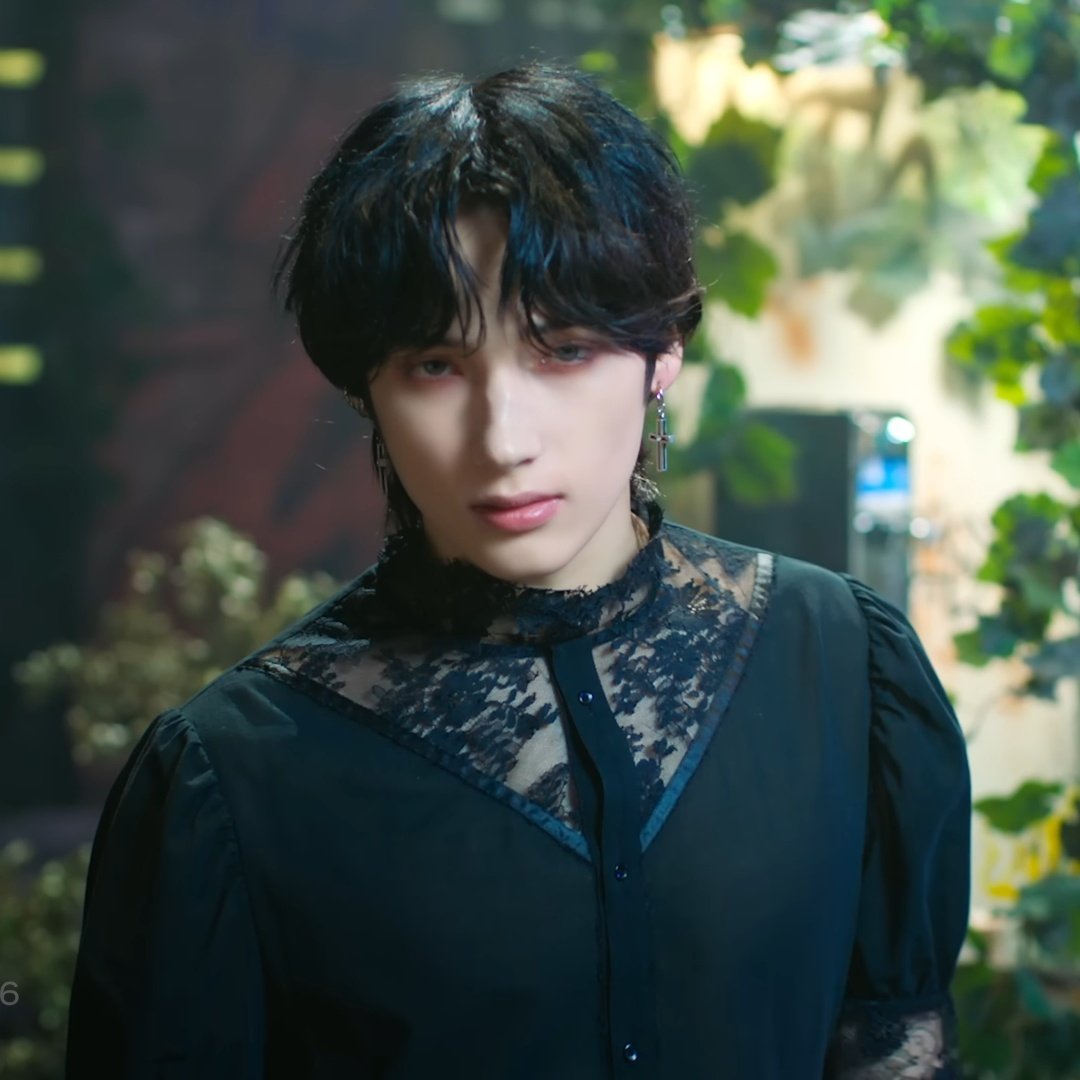 seesxwyg's tweet photo. AYUDA, EL PARECIDO DE HUENINGKAI CON VANITAS- 😭😭😭😭😭
#HUENINGKAI
#GOOD_BOY_GONE_BAD #TXT https://t.co/mUDsfuhhEo