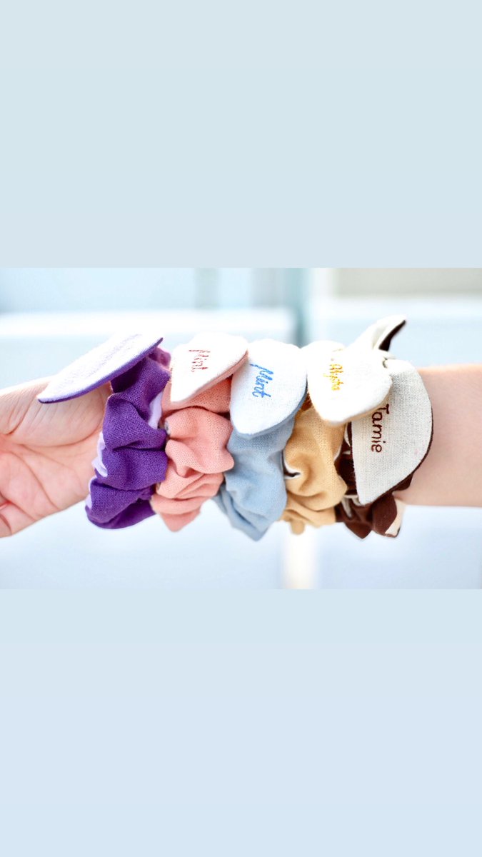 24Ribbinbow's tweet photo. 🍂 กดสั่งสินค้า shopee LINE Facebook:24Ribbin.Bow 
🧶 รุ่นนี้มี 8 สี ม่วง ฟ้า ชมพู เขียว โกโก้ น้ำตาล มังคุด เหลืองมัสตาร์ด
🌿 ���ักชื่อและลายได้
🌿 ราคาเส้นละ 69 บาท ค่าส่ง 35 บาท
#โบว์ผูกผม #จิมมี่ซี #โบว์เมลดา #เสื้อผ้าสไตล์เกาหลี 
 #ส่งต่อเสื้อผ้า #ส่งต่อ #วงเรามี #nnattawin https://t.co/gpXkFsXy7G