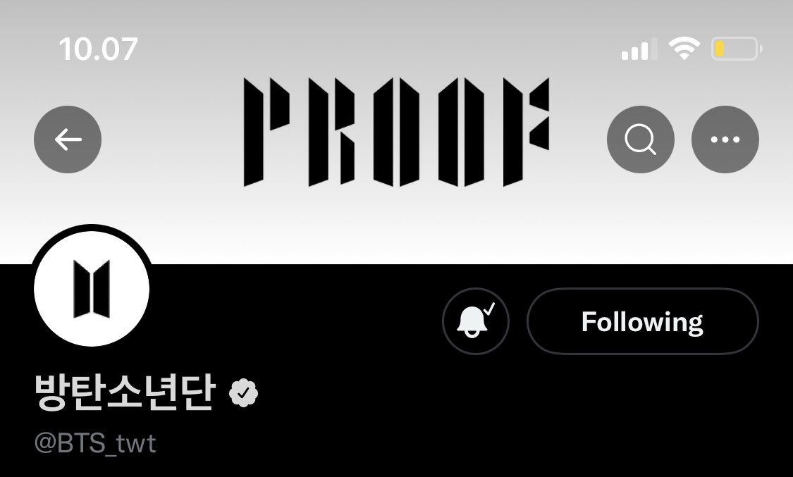 7btsupdates's tweet photo. Layout sudah berganti, new era has coming, saat nya BTS LOCKDOWN🔒

@BTS_twt 
-🐼 https://t.co/7AvvmDk5To
