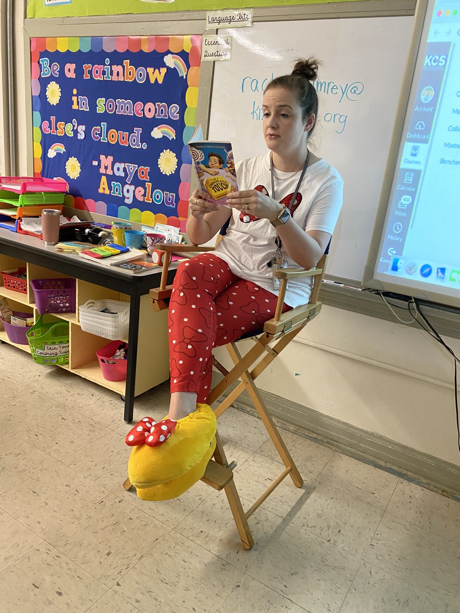 BeaumontMagnet's tweet photo. Today we are reading in our PJs as we finish up Chapter 4 of The Chocolate Touch! It's been a very successful first week of #OneBookReadCity! Thank you for the support @msbondknox @educateknox @ReadCityUSA @KnoxSchools @GlennJacobsTN! #NoPlaceLikeBMA @BMAWindyC https://t.co/uvWNmwyBOv