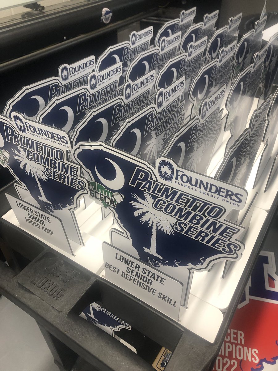 WKPackPrinting's tweet photo. Wrapping up the year!  Lots still to do but a couple of thing going out today!@WKPackPrinting @PalmettoCombine @SCHSL @RidgeViewF_Ball https://t.co/y6ArlxTp6b