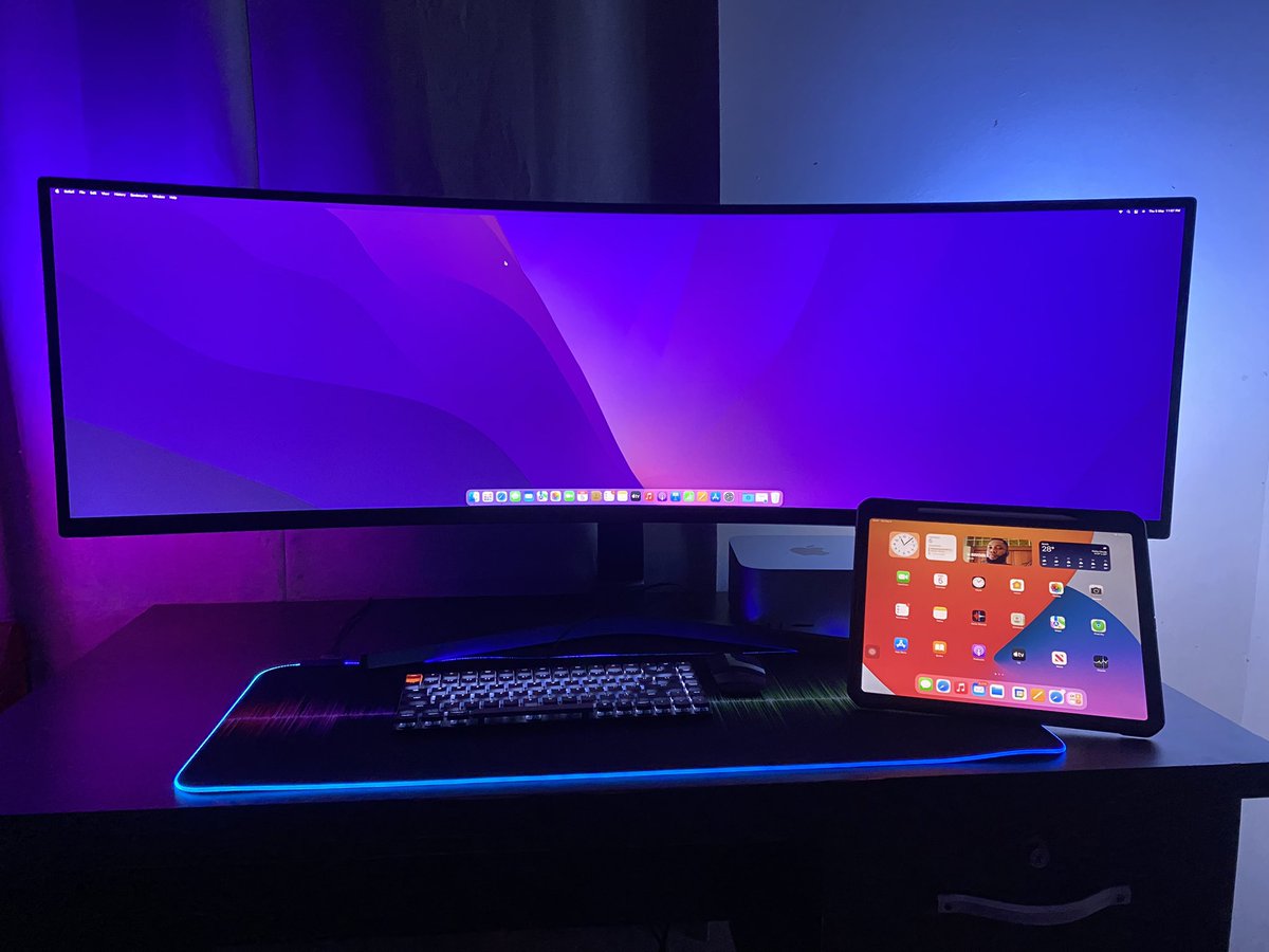 sredhand's tweet photo. Loving my new setup 😎 https://t.co/O7QqkYdDWd