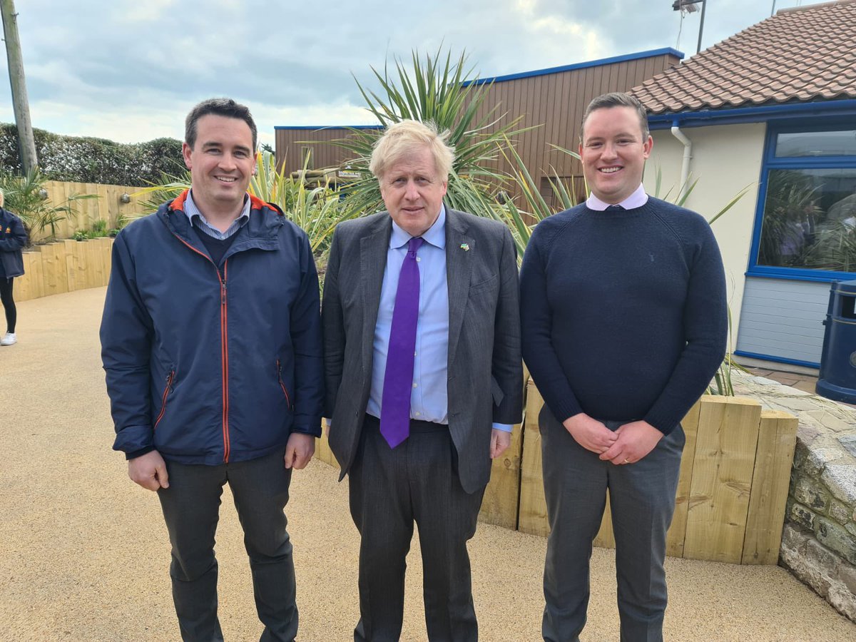 JackBailey2's tweet photo. Gareth and James Davies brought Boris to the area to campaign when nobody else wanted him here. They have toxified the Tory brand and have been rejected.

In an area suffering so badly under Tories, this was rubbing the public’s nose in it. The Tories have paid the price today! https://t.co/6GhFk6BL86