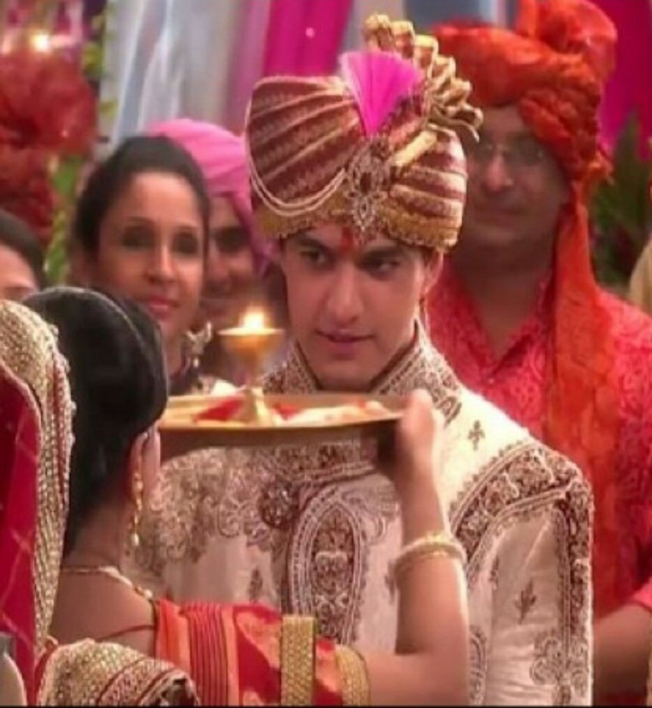 4M FAMILY OF MOHSIN
#MohsinKhanHits4M