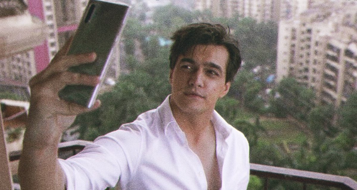 4M FAMILY OF MOHSIN
#MohsinKhanHits4M