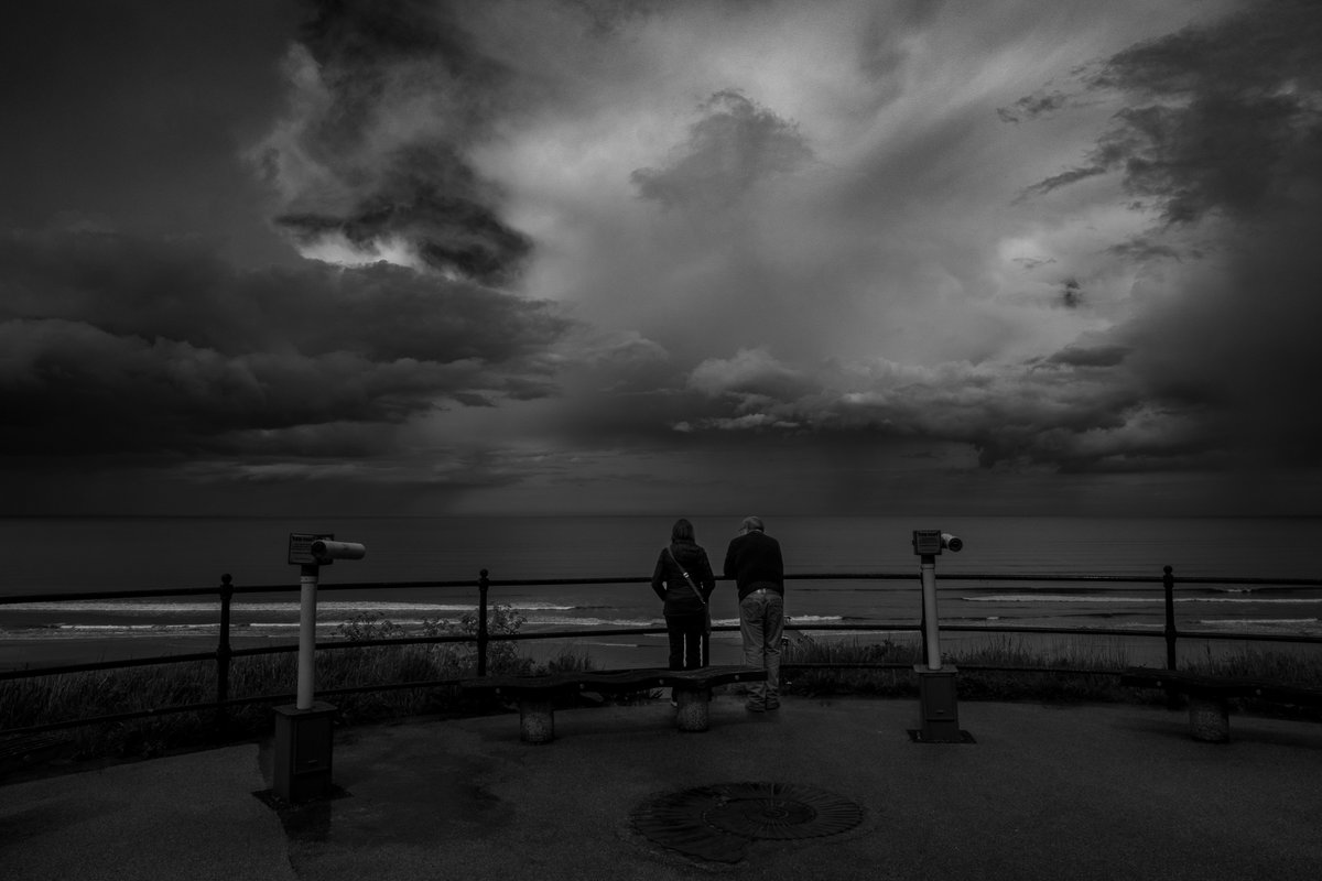 k_howard6's tweet photo. Storm clouds brewing on the NOrth Yorkshire coast at Saltburn and Coatham Marsh looking towards the now defunct Steelworks at South Gare  #southgare #fineartphotography #photography #landscape #northyorkshire #saltburn #disabilityarts https://t.co/PyS0f5g6Co