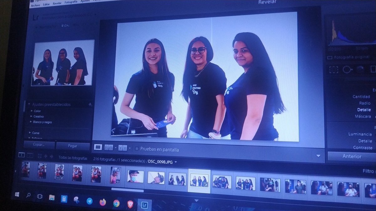 apariciodigital's tweet photo. #EditandoAndo el #HivecreatorsDay #HiveCdValencia #hive https://t.co/vfxeer5f38