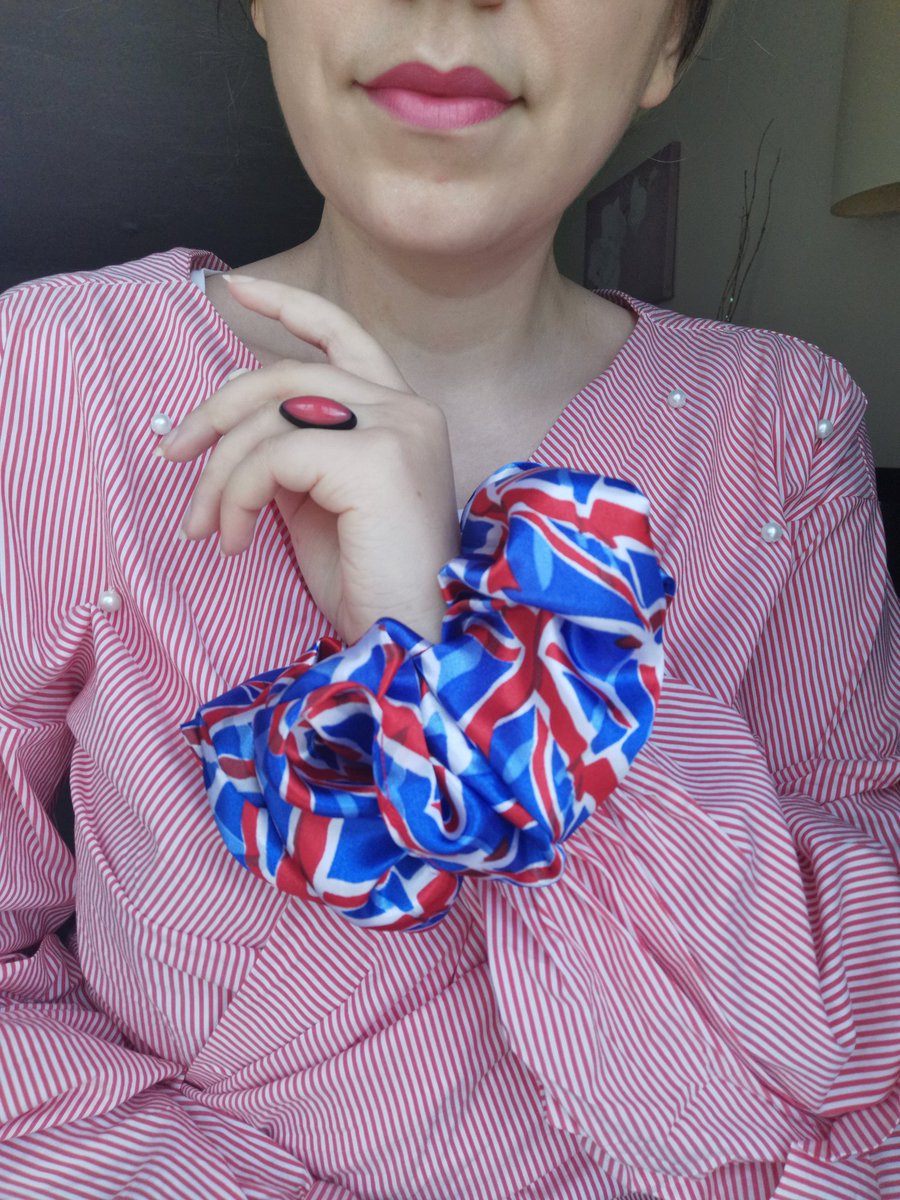 Jubilee Scrunchie 🇬🇧
 #htlmp #sshuk #elevenseshour #lovehandmade #Jubilee