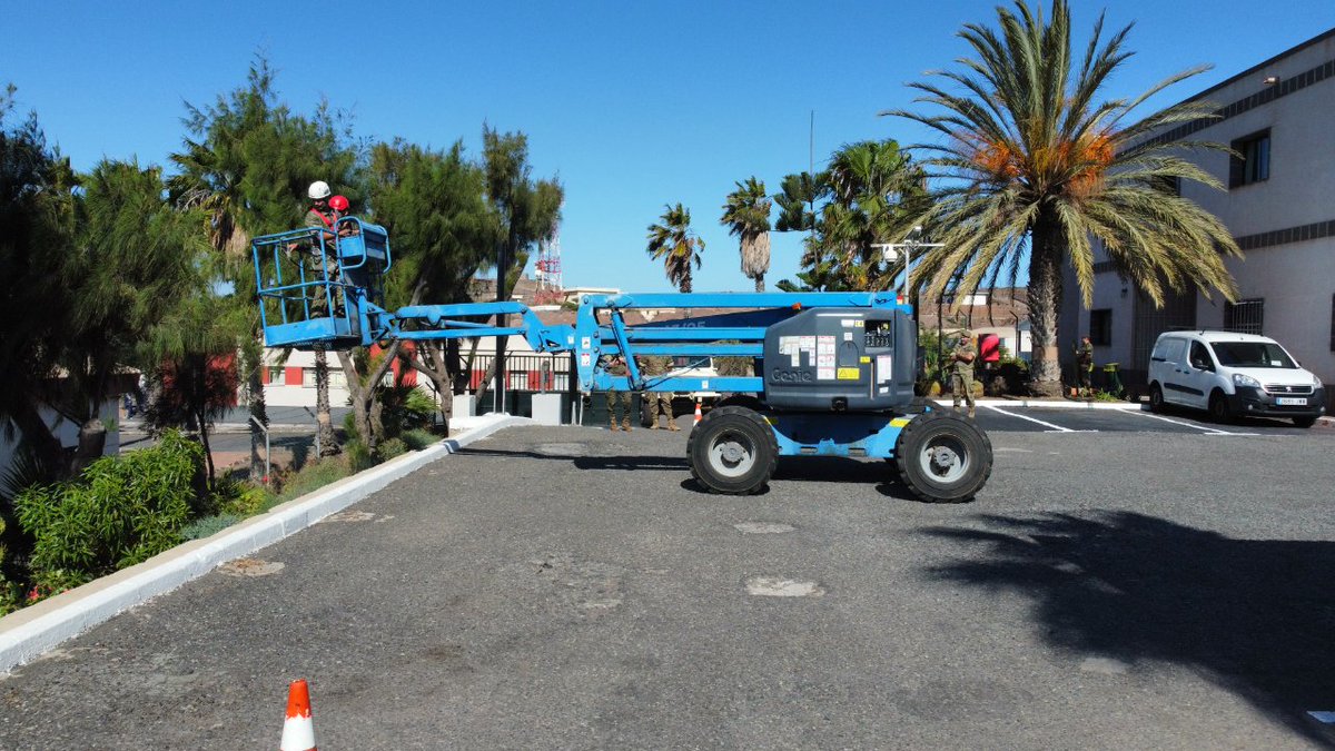 IGE_ET's tweet photo. Del 3 al 6 de #mayo en la Base General Alemán Ramírez, sita en las Palmas de Gran Canaria, la #SUIGECAN está realizando un curso de operador de Plataforma Elevadora Móvil de Personal. La formación #PRL en trabajos en altura salva #vidas. #ExcelenciaProfesional https://t.co/tzylLneXdF