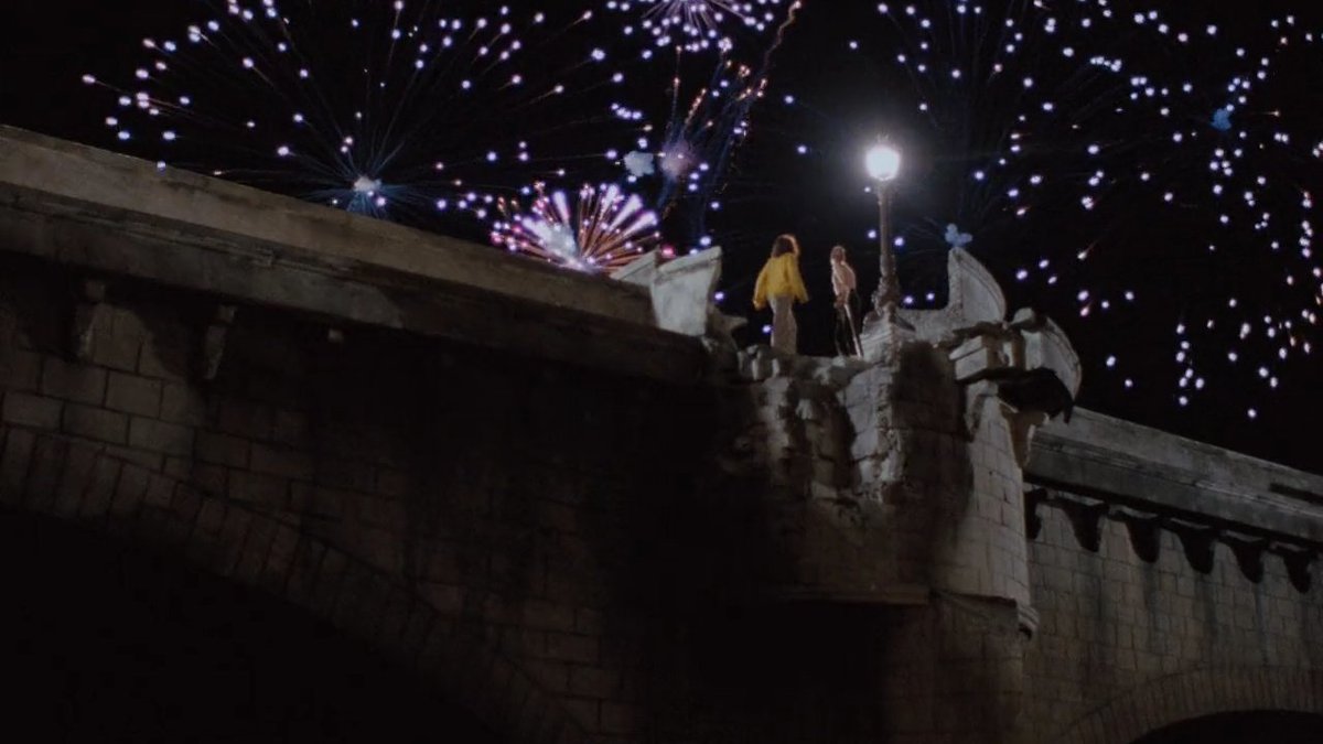 Aldeedi's tweet photo. Les Amants du Pont-Neuf (1991) dir. Leos Carax https://t.co/Meww1EfIkd