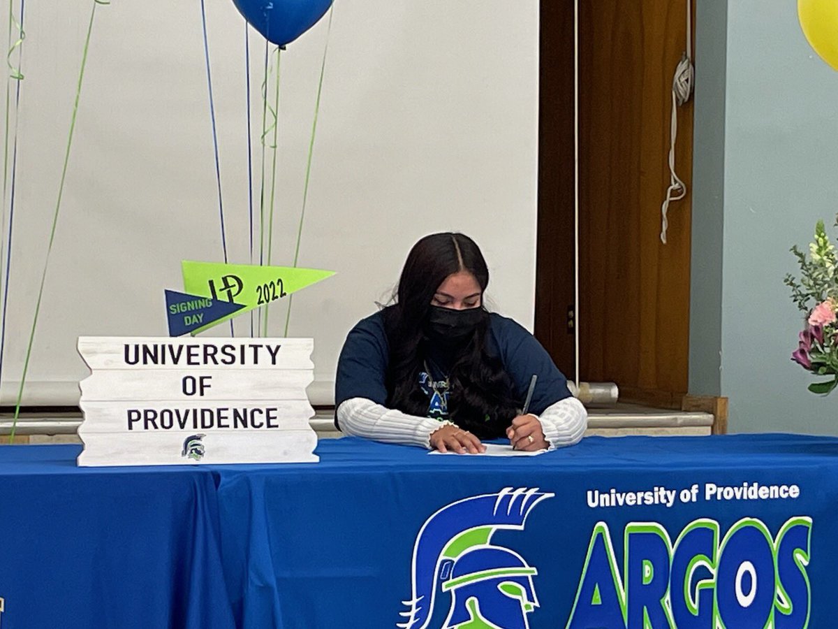 The University of Providence softball team is more than excited to officially announce one of our signees from this fall from Sun Valley, California Makayla Hernandez! 

Makayla is a pitcher/1st baseman who will bring a solid bat and spunk to our 2023 roster! 💚💙