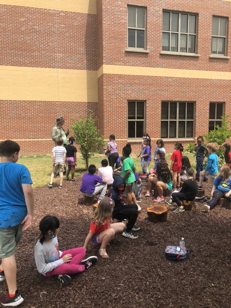 Deidre Smith tweet media